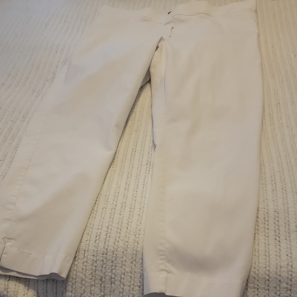 89th & Madison White Trousers